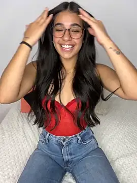 Jazmiin- online show from 04/13/26, 10:26