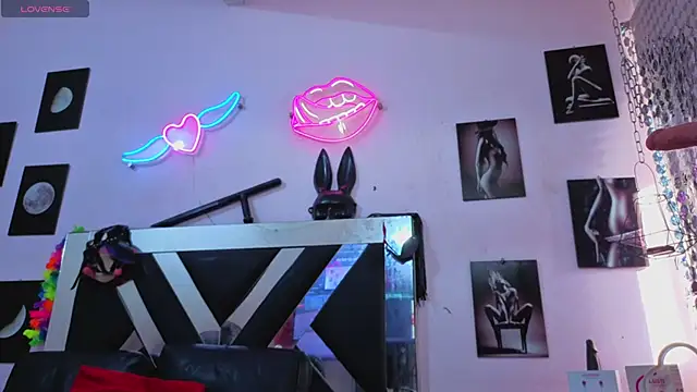 Snapshot of karla_slut_dirty chatting on 02/17/26, 12:56 karla slut dirty online show from 02/17/26, 12:56