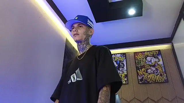 Paulo 527 online show from 02/17/26, 08:59