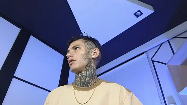 Paulo 527 online show from 03/25/26, 05:24