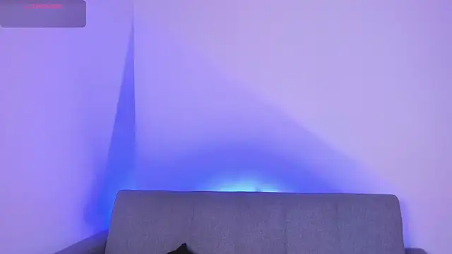 jimena chic1 online show from 02/13/26, 07:32