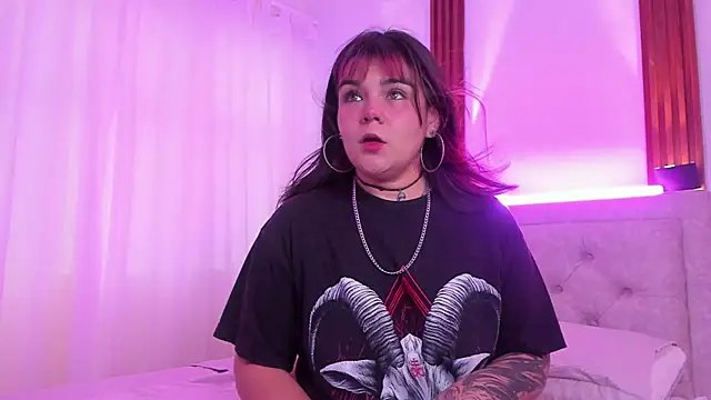 DakottaBluu online show from 11/28/25, 07:27