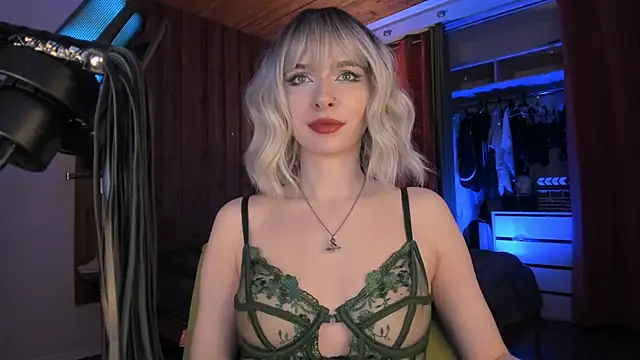 Mistress Iris online show from 01/09/26, 08:10