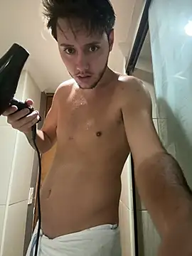 Snapshot of RicoValen chatting on 02/19/26, 01:12 RicoValen online show from 02/19/26, 01:12