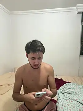 Snapshot of RicoValen chatting on 02/20/26, 11:49 RicoValen online show from 02/20/26, 11:49