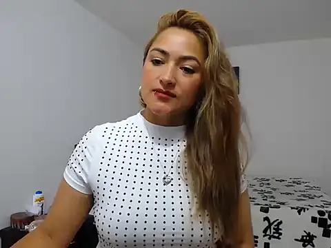 ximenaxcite19 online show from 12/02/25, 12:21