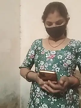 Pooja bhabhi00 online show from 11/30/25, 02:32