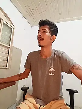Snapshot of theyllorwillian chatting on 04/04/26, 10:57 theyllorwillian online show from 04/04/26, 10:57