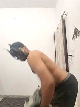 Amit22122 online show from 04/21/26, 01:42