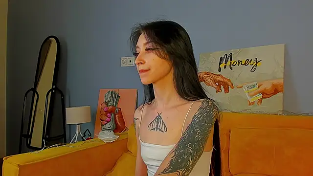 Ellen Hops online show from 12/04/25, 09:07