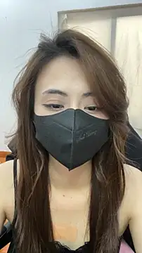 Snapshot of Lunamoon68 chatting on 04/05/26, 09:50 Lunamoon68 online show from 04/05/26, 09:50