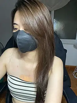 Snapshot of Lunamoon68 chatting on 04/12/26, 05:51 Lunamoon68 online show from 04/12/26, 05:51