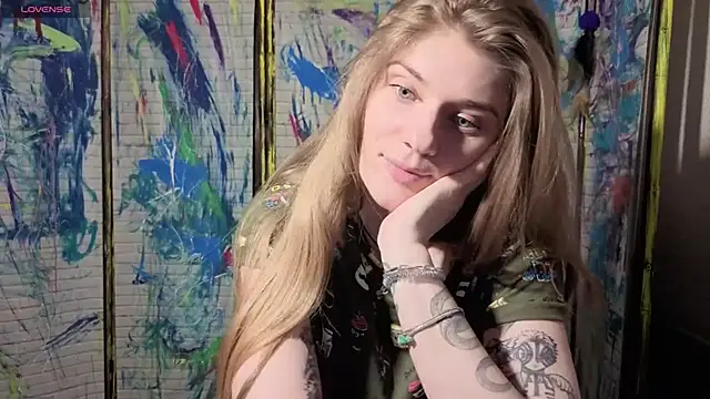 Adell Love online show from 04/16/26, 06:30