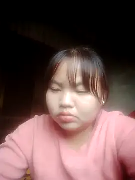 Snapshot of hayleex- chatting on 12/03/25, 06:10 hayleex- online show from 12/03/25, 06:10