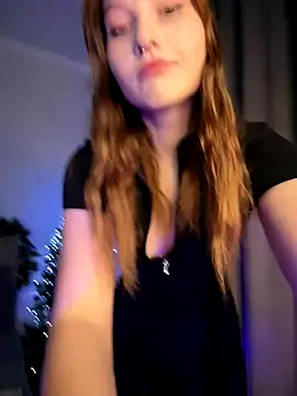 Snapshot of Your_Sunshine- chatting on 11/28/25, 03:47 Your Sunshine- online show from 11/28/25, 03:47