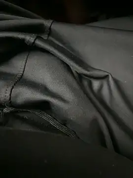 your playboy 00 online show from 12/17/25, 06:58