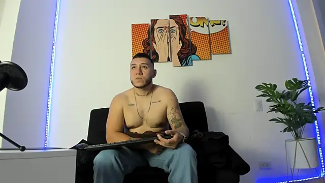 Snapshot of rayder_TG chatting on 01/13/26, 02:11 rayder TG online show from 01/13/26, 02:11