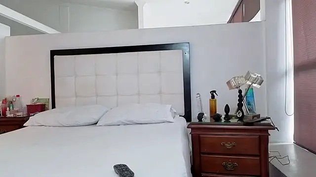 CerecitaQueenn online show from 01/10/26, 04:53