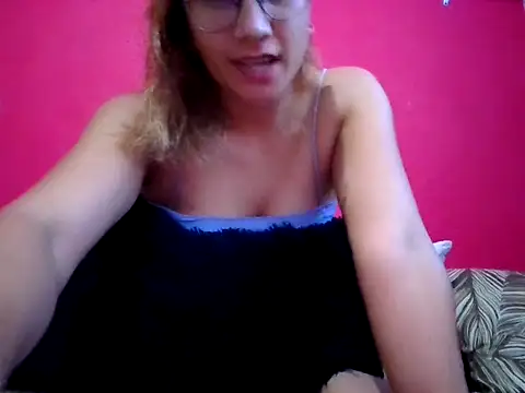 Snapshot of AcidSweet chatting on 01/08/26, 03:25 AcidSweet online show from 01/08/26, 03:25