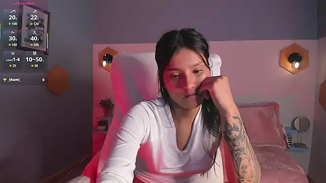 Kari Kaory online show from 04/22/26, 08:10