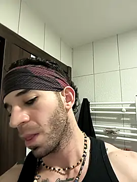 hazarcannn online show from 02/17/26, 03:51