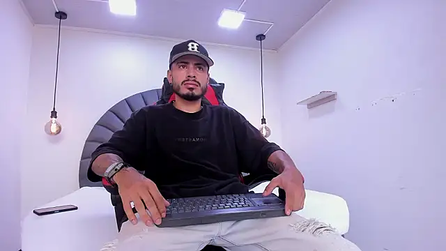 MatthewCullen online show from 02/05/26, 07:51