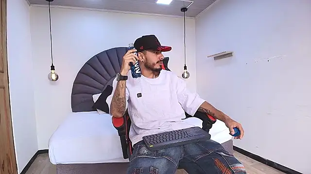 MatthewCullen online show from 02/10/26, 06:45