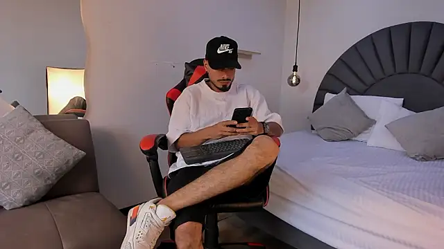 MatthewCullen online show from 03/11/26, 08:04