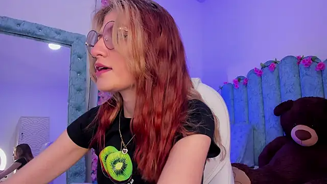 Ash 20  online show from 12/04/25, 02:15