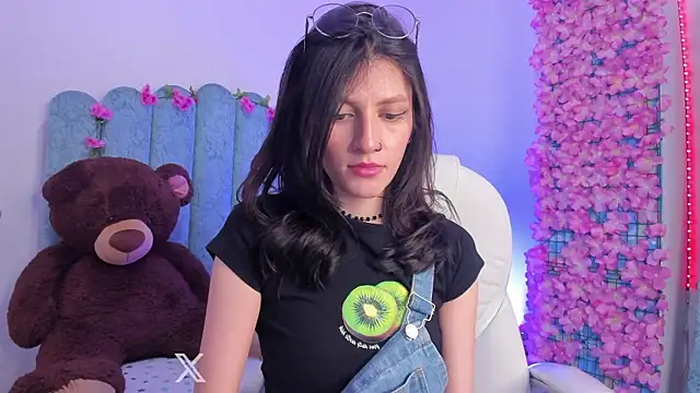 Ash 20  online show from 02/16/26, 07:54