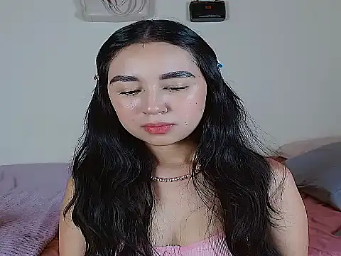Snapshot of SiennaLorens chatting on 08/01/26, 12:10 SiennaLorens online show from 08/01/26, 12:10