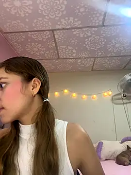 Vanneskk online show from 12/05/25, 01:31