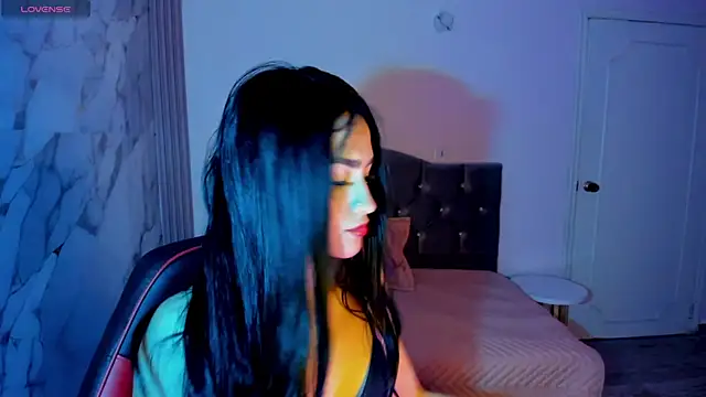 veronica blakee online show from 12/01/25, 03:55