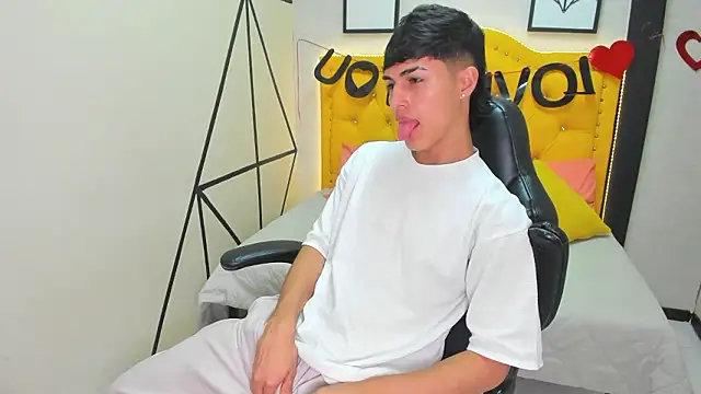 Ethan Jamees online show from 02/16/26, 07:32