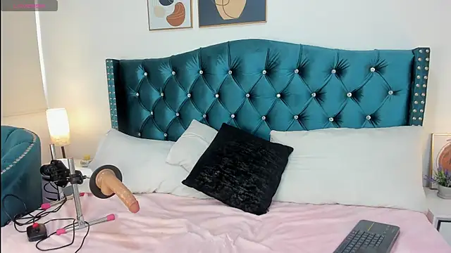 Valery jame online show from 01/12/26, 07:19