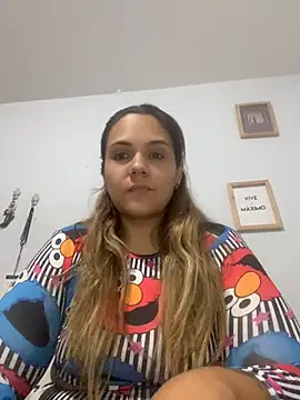 Snapshot of LoreinnFox chatting on 04/23/26, 03:52 LoreinnFox online show from 04/23/26, 03:52