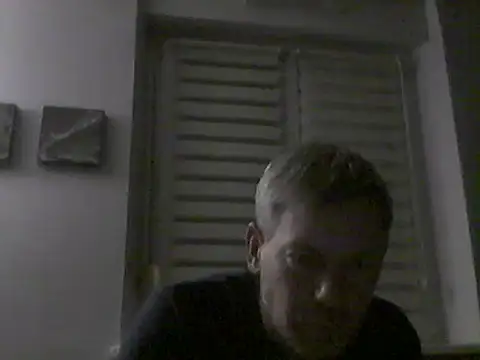 Snapshot of lorisaux chatting on 11/27/25, 06:43 lorisaux online show from 11/27/25, 06:43