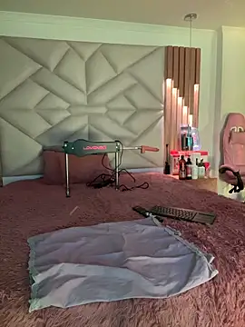 coraline vera online show from 04/14/26, 06:58