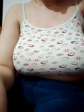 CuteBahar online show from 12/01/25, 06:57