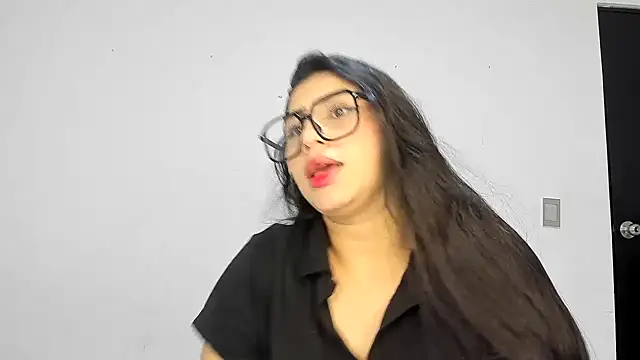 ROUS SWEET  online show from 12/22/25, 02:25