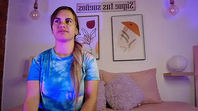 Snapshot of yeimi_eclipse chatting on 11/27/25, 04:14 yeimi eclipse online show from 11/27/25, 04:14