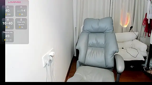 linlinjiang33 online show from 04/16/26, 02:56