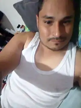 Snapshot of cristian112090 chatting on 02/07/26, 04:54 cristian112090 online show from 02/07/26, 04:54