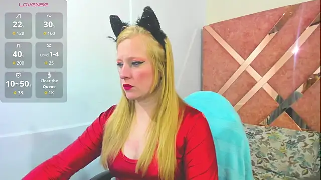 AliceCat 02 online show from 11/30/25, 03:54