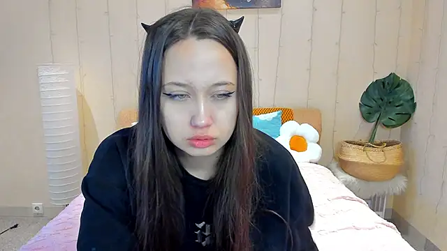 Carolina-sky online show from 04/08/26, 01:27