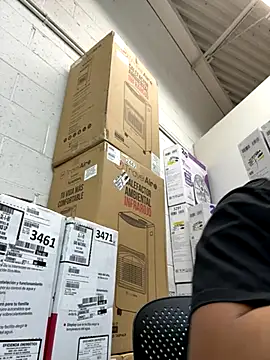 aelor2028 online show from 11/30/25, 08:46