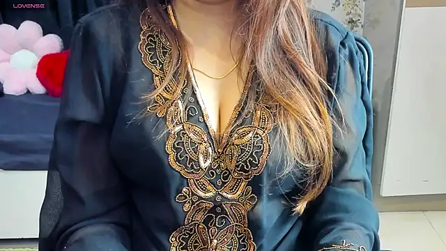 shawtty lakshika23 online show from 12/14/25, 07:58