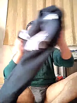 samnick4321 online show from 11/28/25, 04:37