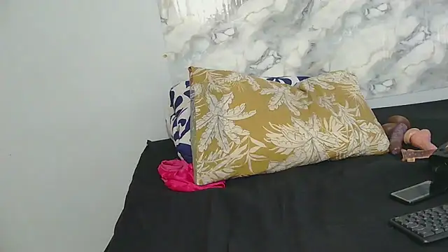 SexyZuluBarbie online show from 05/28/26, 10:34