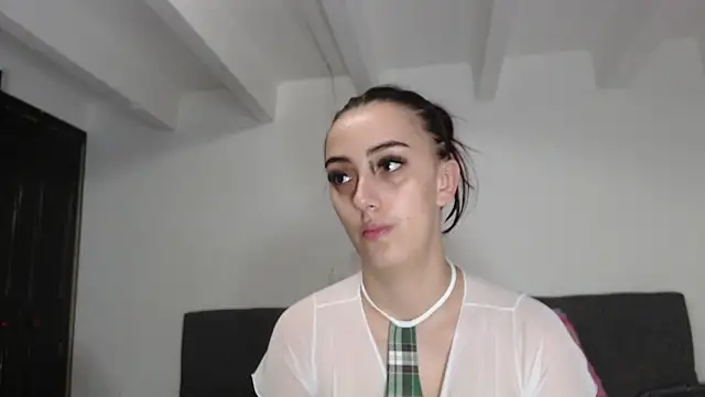 Snapshot of abigail_smith15 chatting on 02/13/26, 03:13 abigail smith15 online show from 02/13/26, 03:13